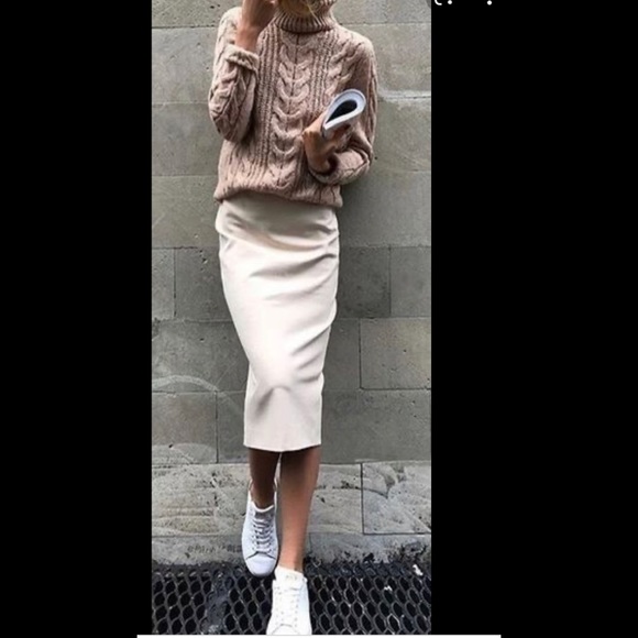 🎉HP🎉Mandorlamara High Waisted Pencil Skirt - Picture 9 of 9